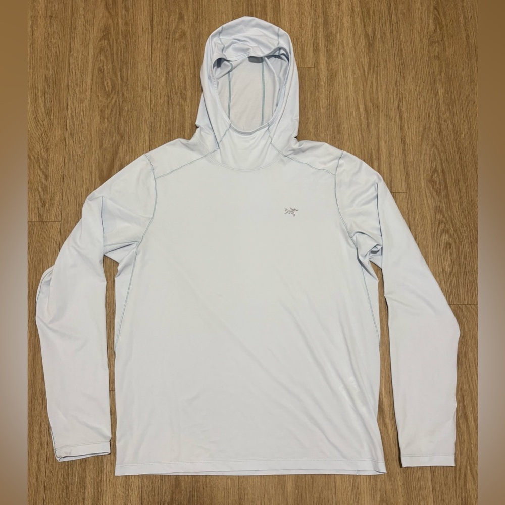 Arc'teryx Men’s Cormac Hooded Long Sleeve T-Shirt- Light Blue size Medium
